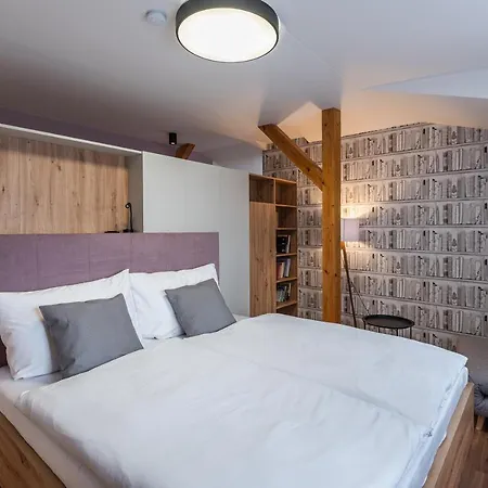 Restovna Casa de hóspedes 3*