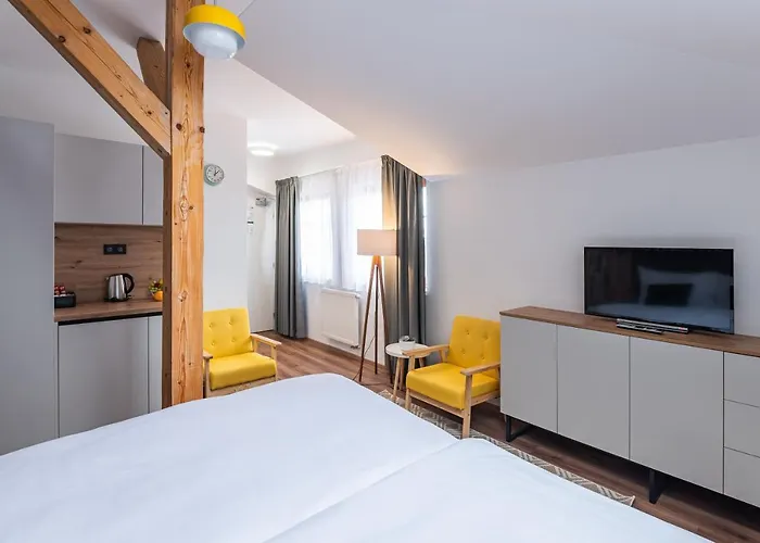 ゲストハウス Restovna