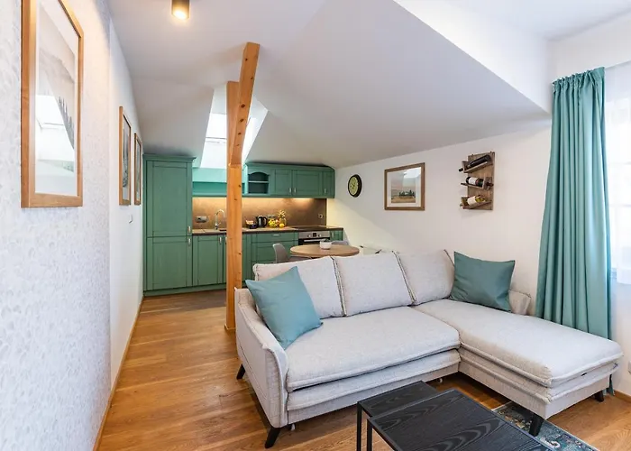 Restovna ゲストハウス Jíloviště